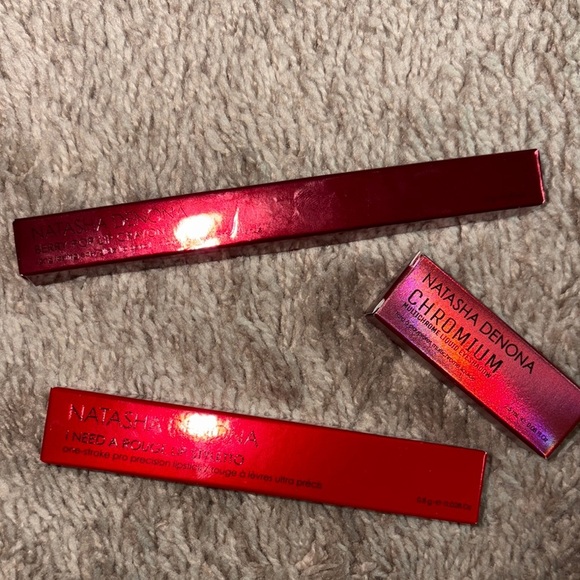 Natasha Denona Red and Pink Lip Liner Makeup - Picture 4 of 6